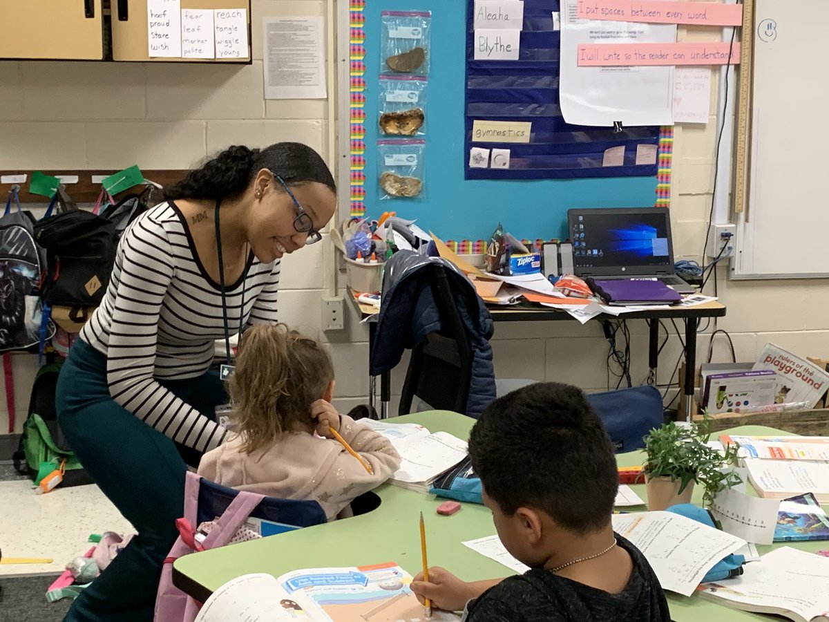 dfteachercadets's tweet photo. Scenes from Field Experience on a rainy April Friday: #Pridein5 #teachin5 @dutchforkhigh @MrsJacksonDFHS https://t.co/ZkmsGMBm3x