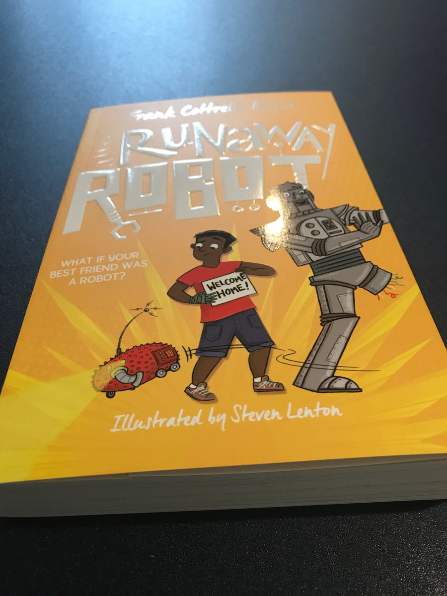 Finally it's a book! It doesn't come out until May. Until then it's separation anxiety and the desperate desire for someone to read it. SO I'm giving away this one signed copy (my only spare at the moment) to someone who Retweets ...

Go Littel book ...