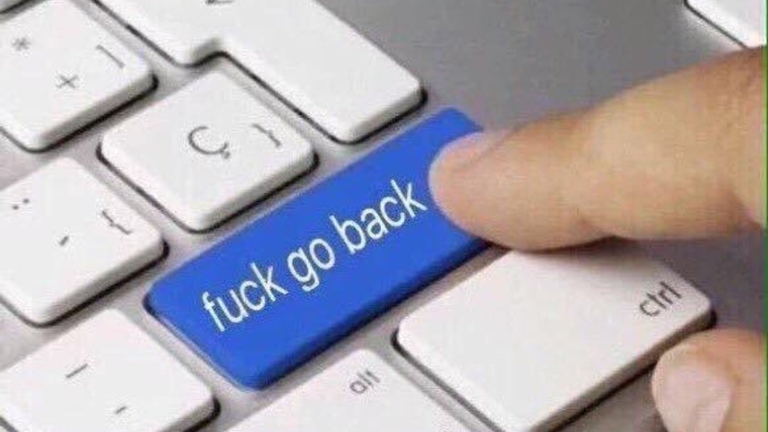 _magicmaia_'s tweet photo. me after the Samsung update: https://t.co/N0ehBCp4pG