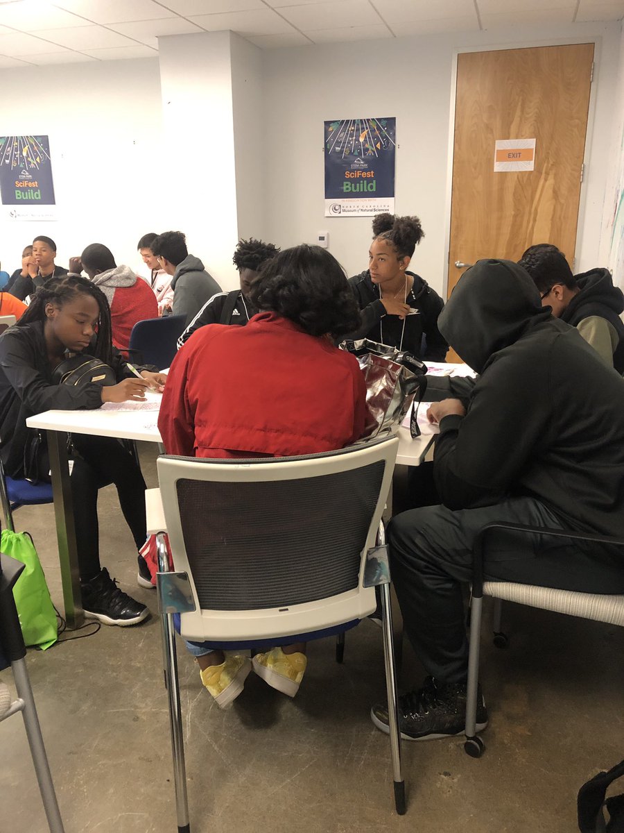 aliseonmath's tweet photo. Lastly we are at our build stage #RTPSTEMFEST @KnightDeal2518 @STEMinthePark @KnightdaleHS @wcpssEastern @eastwakehs @WCPSSHSTeam @WcpssGrants https://t.co/l6NPOtWkam