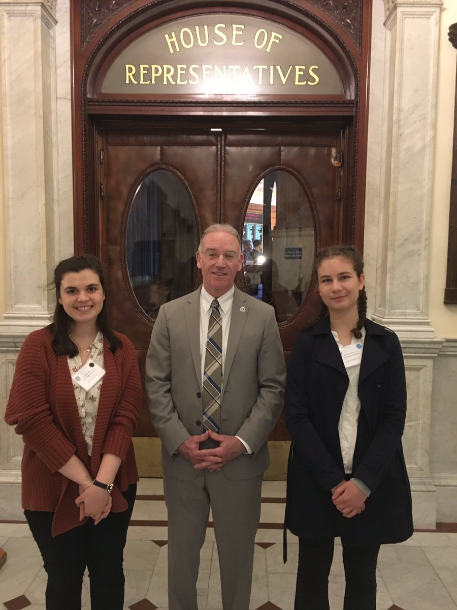 moloneynipmuc's tweet photo. Great day out for #StudentGovDayMA TY @Muradian4Rep & #RepBrianMurray for their hospitality and involvement with #NipmucPride https://t.co/OF3Fu46zmO