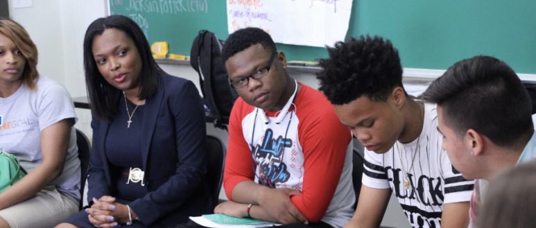 My Student Advisory Council is looking for more student leaders who have ideas on improving <a href="/ChiPubSchools/">CPS - Chicago Public Schools</a>. Apply today for an opportunity to join the 6-week paid summer internship. bit.ly/CPSSACAPP