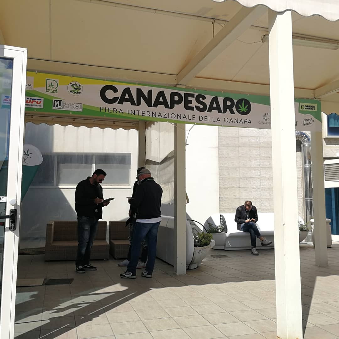 CoopLucanapa's tweet photo. #canapesaro #canapa #food #nutraceutica #plasticfree #goodfood #biodegradable #Basilicata #lucania #lucanapa #tisanaparty #tisanapa #tocchetti #taralli #pasta https://t.co/frszuPjMpP