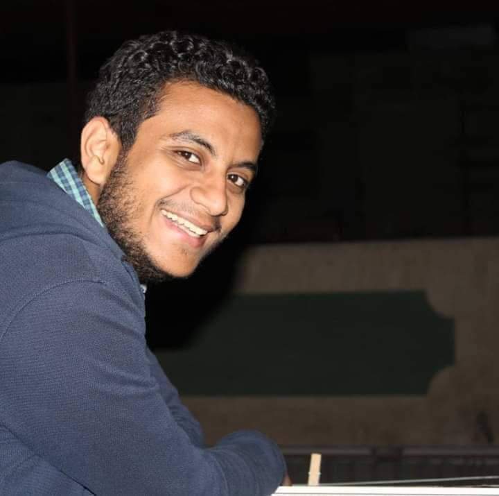 ريتويت بالله عليكم ياجماعه فاتبع سبباً❤
"طبيب اسنان مصري متخرج من جامعة المنصورة سنه 25 عام اسمه محمد صلاح سقط من قطار وتم بتر يده اليمني و قدمه اليمني و يحتاج السفر بسرعة جداً لانقاذ اليد اليسري،النهاردة عرفنا ان في صابع من ايده الشمال تم بتره نتيجة التعفن و محتاج للسفر فوراً "