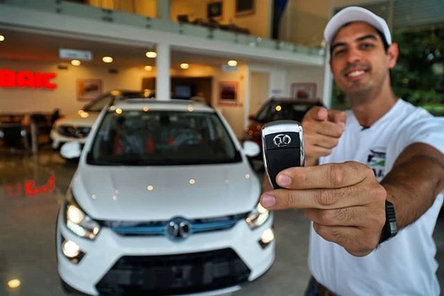 chichecorte's tweet photo. Disfrutá el finde en un auto eléctrico ⚡ es silencioso, no contamina y es mega económico, pasá por @baicpy y te van a asesorar para tener un OKM Eléctrico como el #EX360 ✔️ https://t.co/BWFootYhop https://t.co/12xgY6u9bE