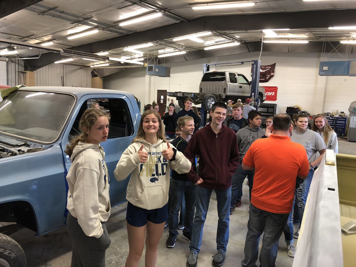 MrHindman325's tweet photo. Students learning about welding, auto body, carpentry and more, oh my! #325middle #ncktech https://t.co/4QOwYucMNS