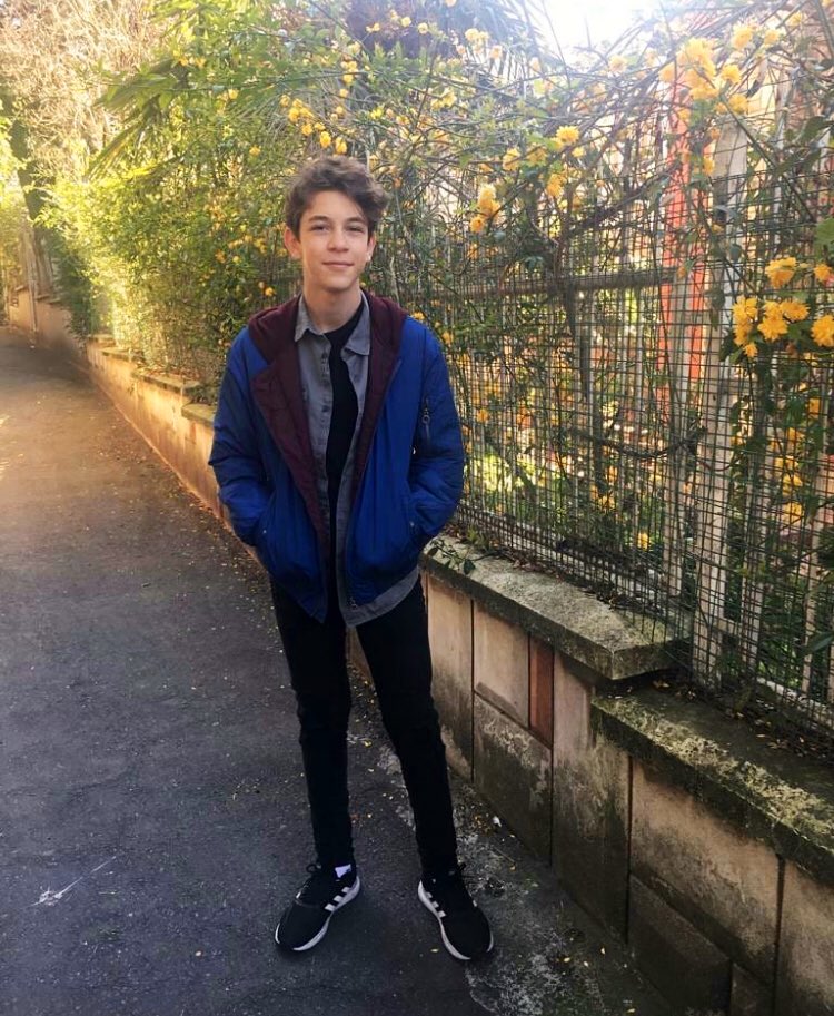 #ardatasarcan #tiyatro #oyuncu #model