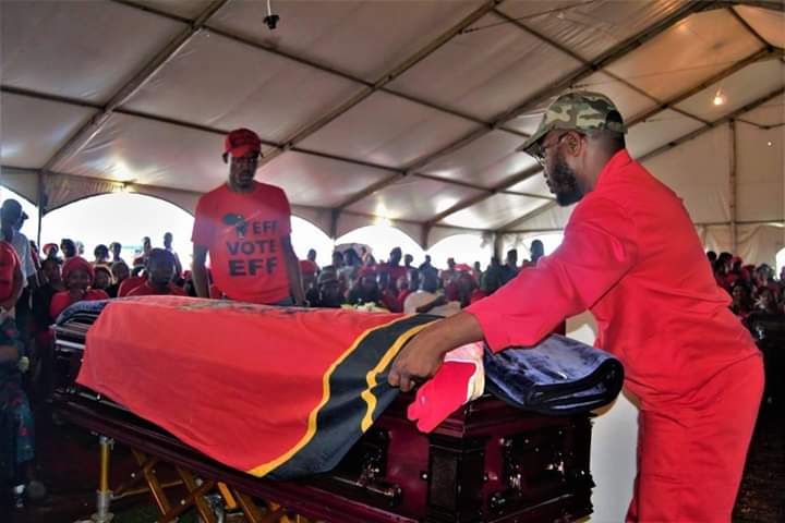 JusticeForMlu's tweet photo. Gone Two Months Ago, But Will Never Be Forgotten. We Are Mlungisi Madonsela And He Is Us. Aluta Continua.
#JusticeForMlu
#DUTShooting
#ExcellentSecurityMustGo https://t.co/dqkrF6Hn85