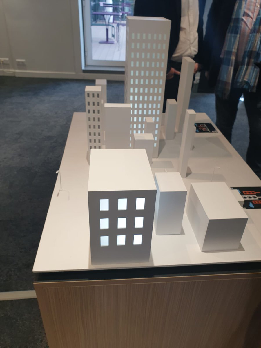 djneft's tweet photo. #SDLR @orange 2019, c partage de nouveaux cas d'usages apportés par la #5G : +de qualité de service, +de sécurité.C L'innovation concrète orientée 100% bénéfices Clients &amp; appliquée au quotidien avec les @amb_digit mais aussi des rencontres @dom et le +  https://t.co/HA9L6k1zDb https://t.co/LoR4IhulVh