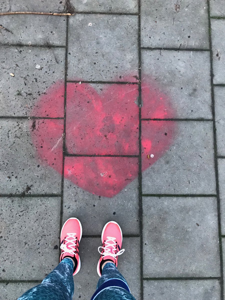 ioana721's tweet photo. If you were looking for a sign to start exercising, this is it. 😃

#easylike #arunning #morning #getitbeauty #FridayMotivation https://t.co/SuchjqK4qF