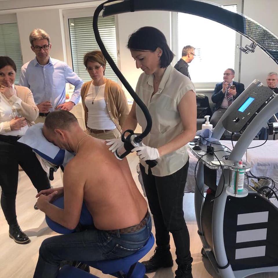 perisotech's tweet photo. Unser Workshop in Wien ist gut zu Ende gegangen - wir bedanken uns bei allen Vortragenden, Besuchern und Interessenten #periso #perimedical #medizintechnischeGeräte #Stosswellentherapie #diamagnetischeTherapie #CTUMega20 #CTUSWave https://t.co/JWjhydsw8F