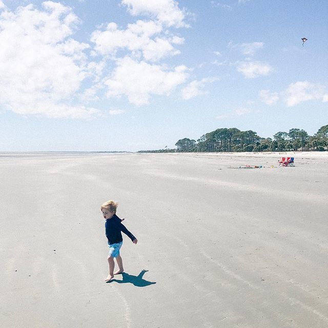 TiffanyOlson's tweet photo. First time kite flyer. (Can you spot it?) ☺️ Happy Friday! ✨ https://t.co/IKbdPUlbUN https://t.co/seFH6WISve