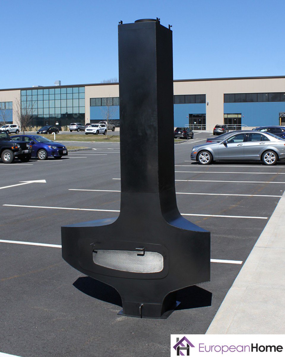 EuropeanHome1's tweet image. Here&apos;s a Heterofocus 1400 in the parking lot. We brought it out to show off in the sunlight for Boston Design Week! #europeanhome #bostondesignweek #modernfireplace #woodfireplace #focusfires #interiordesign