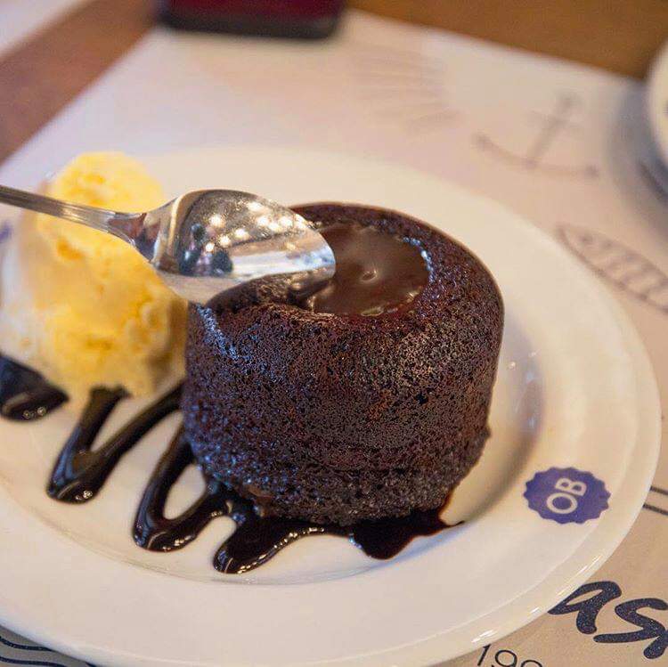 OceanBasketZim's tweet photo. What are you up to this fine evening???
#FridayCheatDay #WozaWeekend #ChocolateLavaCake #Family #OceanBasketZim #YourSeafoodDestination https://t.co/0uYrQSZPzD