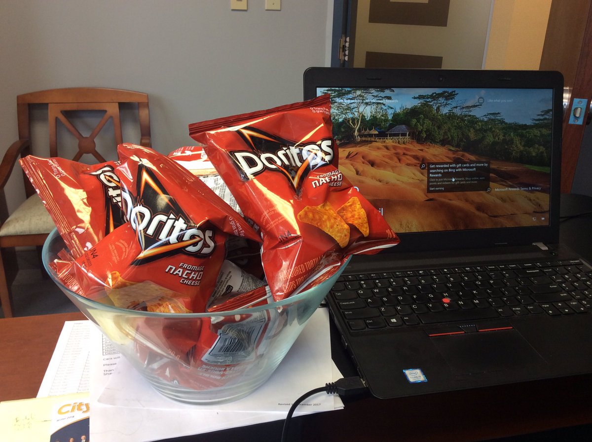 Keith_A_Hoey's tweet photo. There was a nice treat left over from last night‘s @burlingtoncofc #BCofCGala waiting for me in my office this morning. It’s a great day to be alive. https://t.co/ZlY5D6aPN7