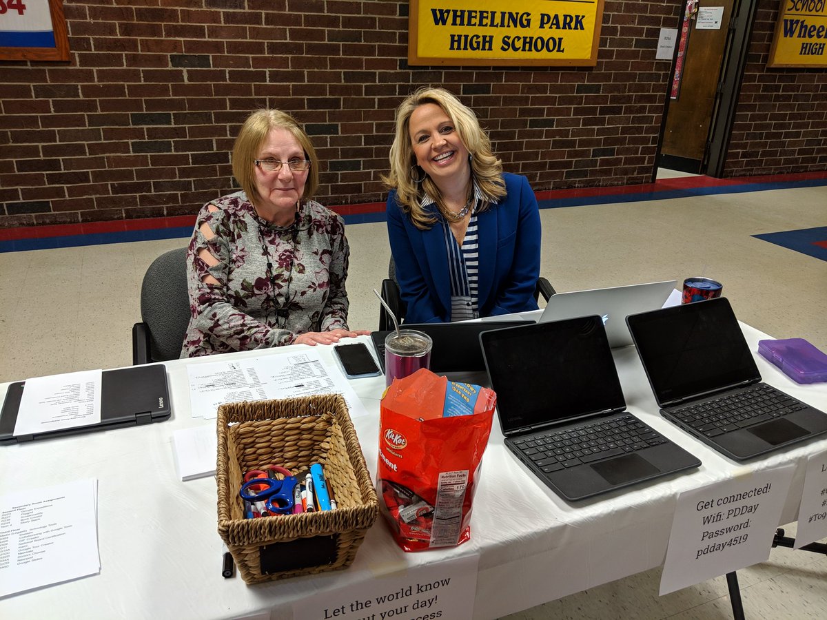 Innovate_OCS's tweet photo. Dr. Miller and Mrs. Mottle are working our Help Desk at the Choose Your PD Extravaganza! @OhioCounty1 #Innovate_OCS #TogetherWeAchieve #OCS4PDSuccess https://t.co/JOp7hTBdCf