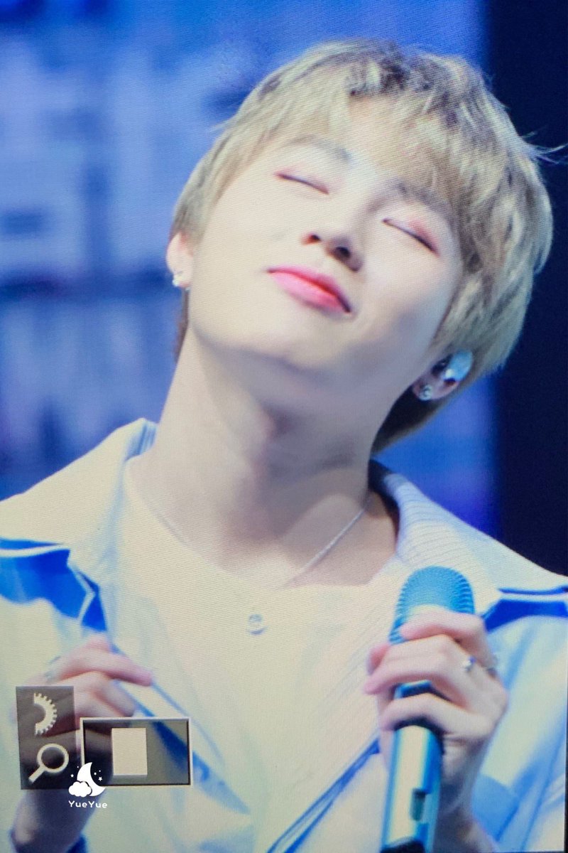 190405 ☺️☺️
#하성운 #HASUNGWOON #ハソンウン #河成云 #MyMoment #BIRD https://t.co/5KVsvTE3as