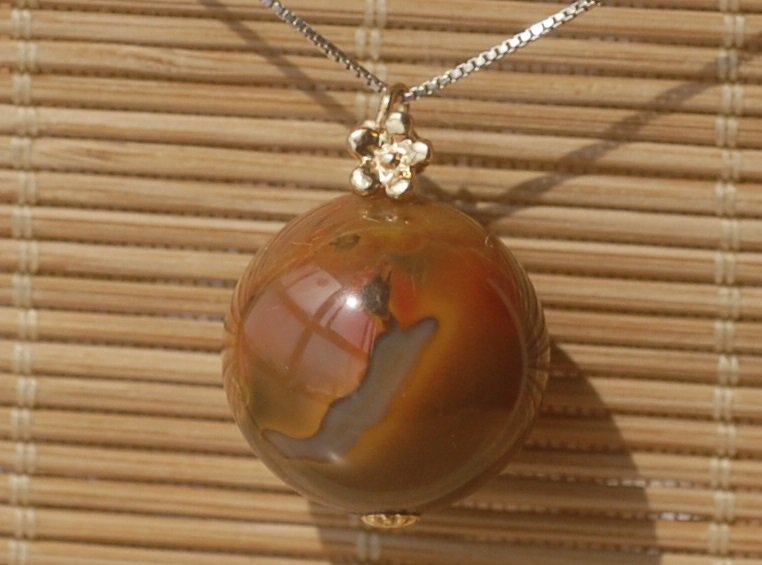 Eyedgemstone's tweet photo. Natural duck-image carnelian onyx Gem stone Pendant, natural color, with 18K gold, Collectible jewelry, unique gifts for girls and women.
https://t.co/iWZVowNz3W
#uniquegifts #jewelry #PRINCESS https://t.co/SRZcQ77GR8