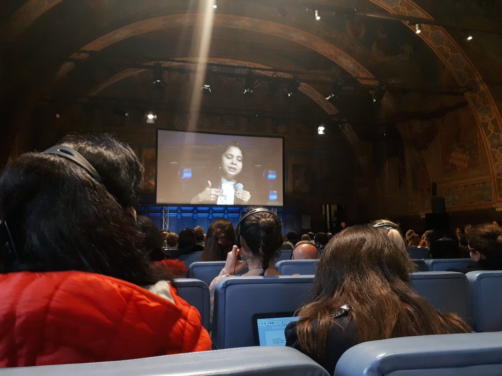 MargheritaEspo9's tweet photo. Me too in India, come la società patriarcale danneggia le donne che puntano in alto, ora alla Sala dei Notari.
@gNellerba 
#gnelab #ijf19 #5aprile #MeToo #metooindia #Giornalismo #woman https://t.co/zoCzCbu7wV