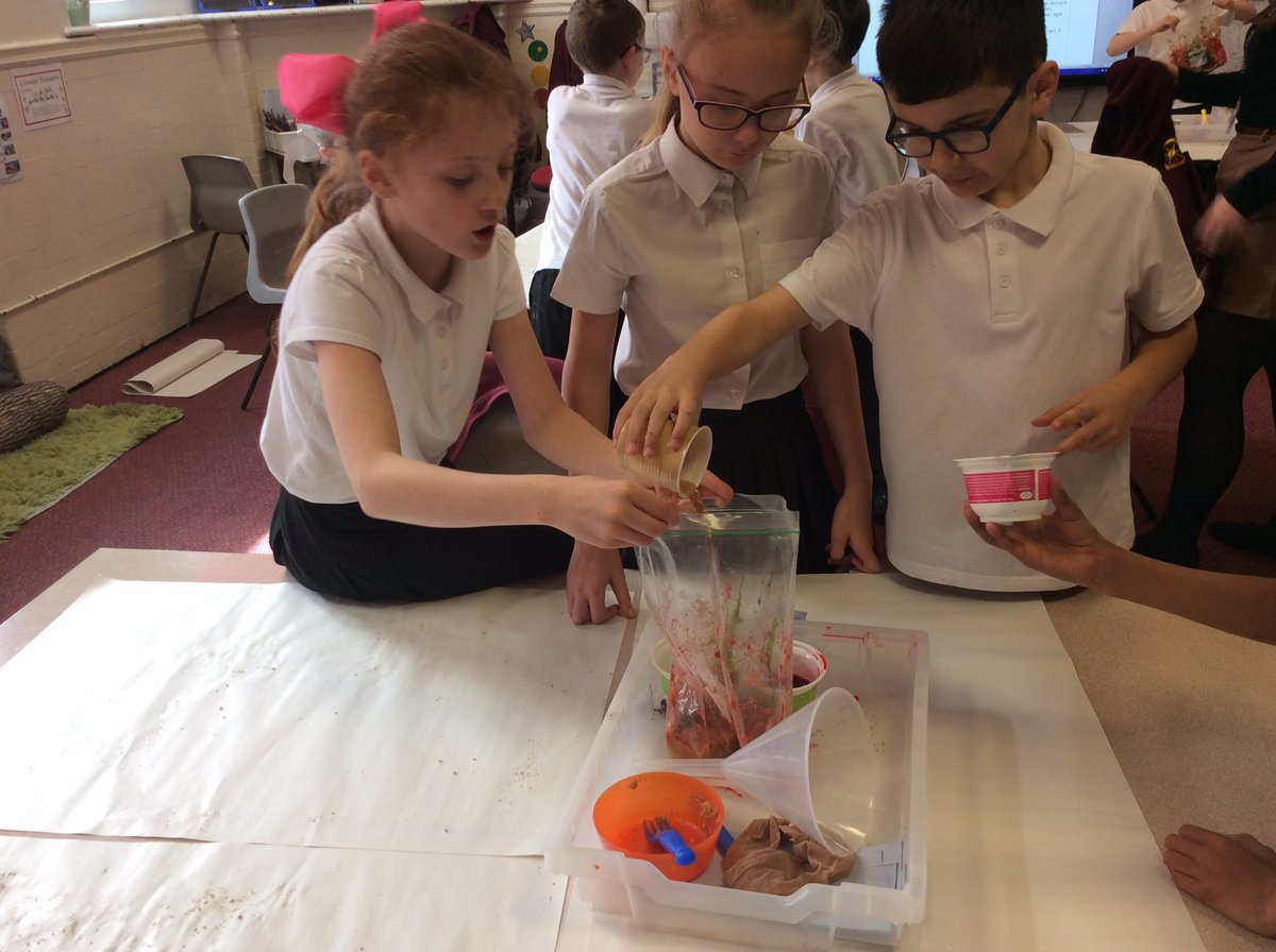 ABCPschool's tweet photo. #Class5J Poo experiment 💩 #SuperScienceSession https://t.co/f8H8zOM5NO