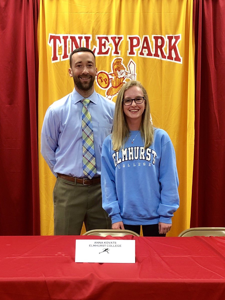 TPTitansGirlsXC's tweet photo. Congratulations to Anna Kovats on officially signing with Elmhurst College where she will continue to compete as a student athlete in cross country and track &amp; field! 📚🏃‍♀️🔏
@annakovats14 @ElmhurstCollege @ElmhurstXCTF https://t.co/3PtSy0Ts27