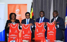 Newsday_Ug's tweet photo. All the 60,000 #KabakaRun2019 kits have sold out. Some people in downtown Kampala have produced replica kits that are sold at Shs 35,000/=. The original kits cost Shs 10,000. #KabakaWange #IntelPostUpdates https://t.co/QhqBufIVIq