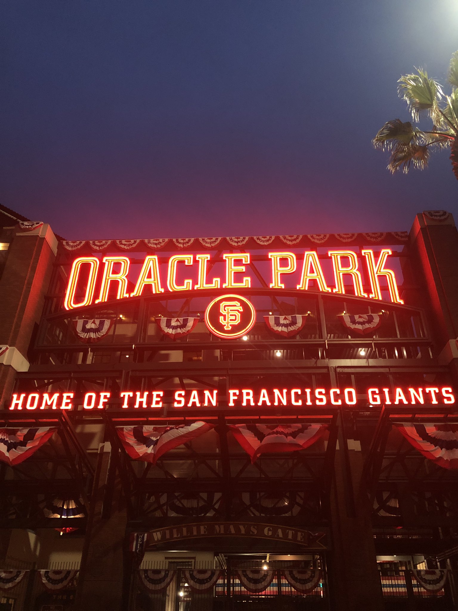 oracle park wallpaper