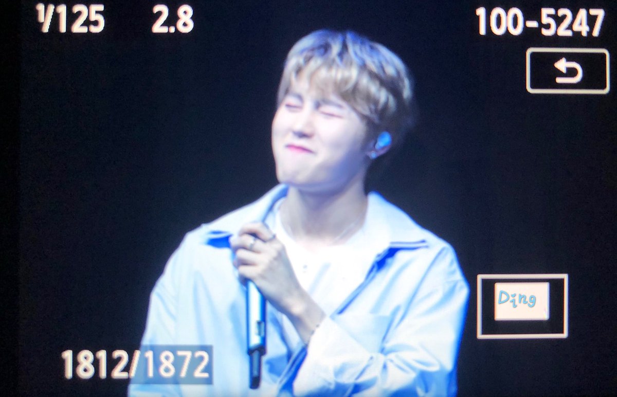 Im_ding's tweet photo. 2019-04-05
My moment FM in HK #HASUNGWOON #sungwoon #MyMoment https://t.co/QJG9Q7DhMp