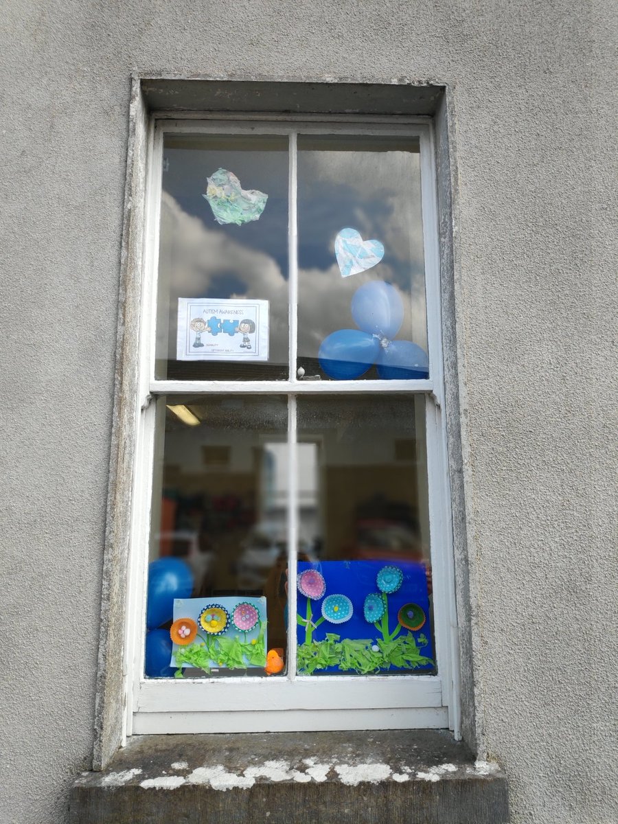 SeodaKinvara's tweet photo. Busy boys this week working on our #AutismAwareness month window display😁💙💙@kinvarans https://t.co/G6qG3DLlCM