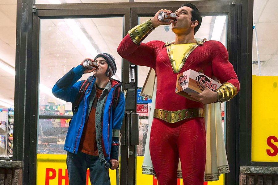 jepsoler's tweet photo. Vaig a veure #Shazam amb una mica de mandra. Dimecres en parlaré amb els amics de @ningunoes i m'han dit que millor que la vegi abans...
El paio prota no us fa pensar en #Capacaida? https://t.co/SXUmPki6SB