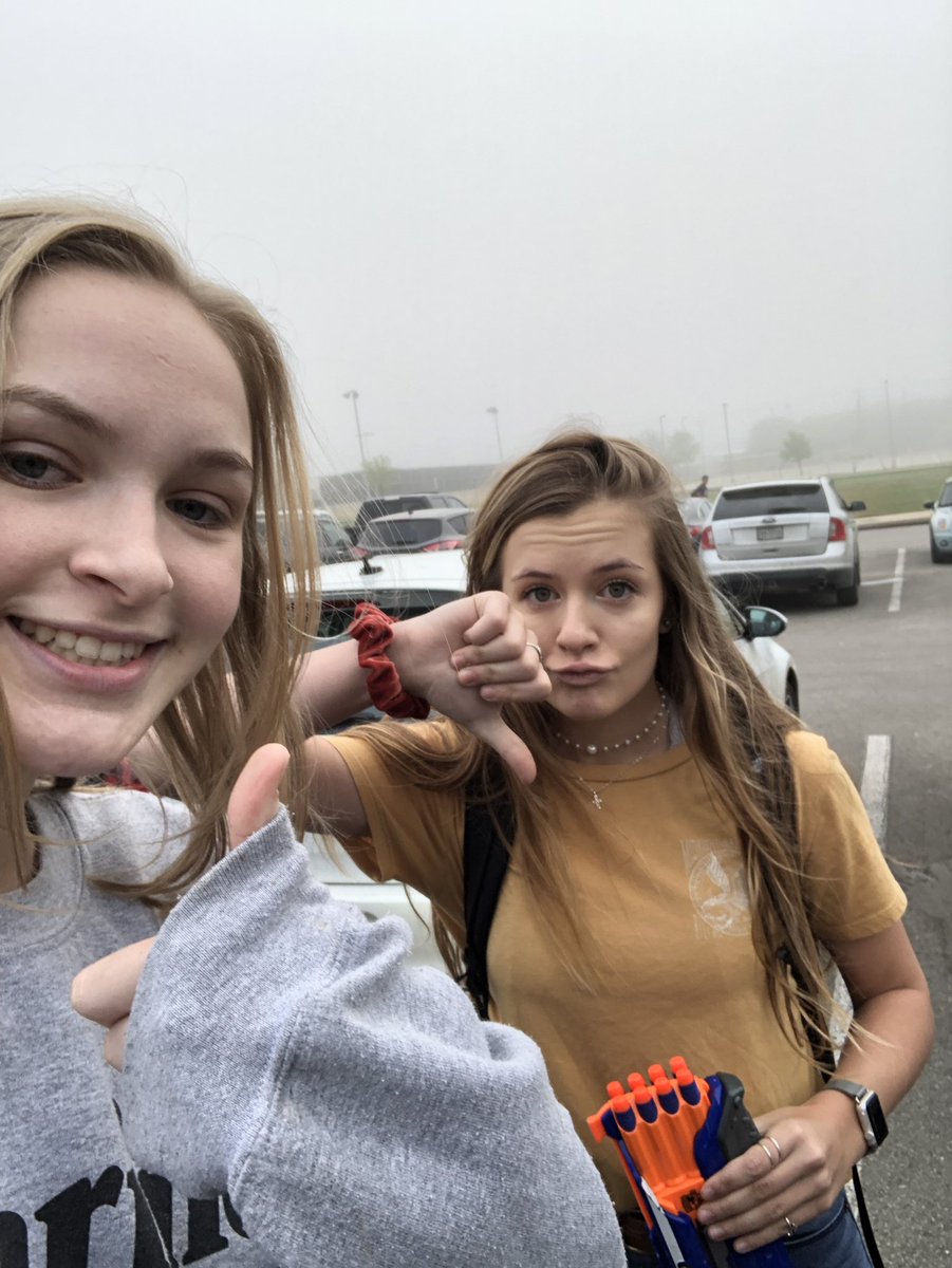 juliakgraham's tweet photo. Julia Graham of Fartin and Dartin shoots Jillian Clark of Men and One Dishwasher @19Dshs https://t.co/5PB1Gy2k5Z