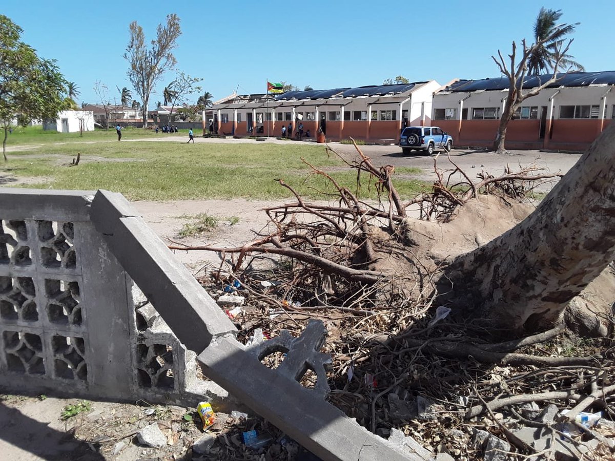REACH_info's tweet photo. So far #REACHinfo has published two posto and 18 neighbourhood damage assessments from #Beira. Data collection with a focus on water points is on its way.

Updated list of published maps ► https://t.co/z2HW8pOkYu
And more to follow.

#Idai #IdaiUpdates #CycloneIdai #Mozambique https://t.co/qa6Mt2r6NT