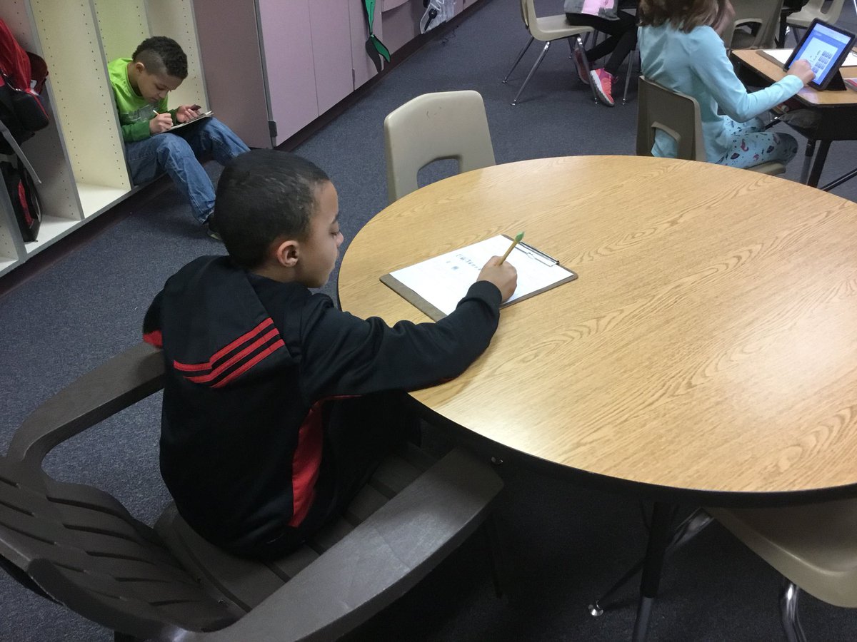 MrsRedeniusOES's tweet photo. We are doing Math Genius 25 this morning! https://t.co/FjnZkOfAVH