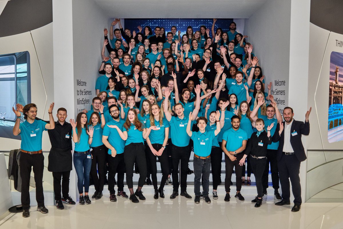 jochen_metzner's tweet photo. A big thanks to our hard working #TeamSiemens #behindthescenes. Thanks for your support this week, we could not have done it without you! It’s unbelievable to think that today is the last day at #HM19 #SiemensEvents https://t.co/HgjfnwZ6Yi
