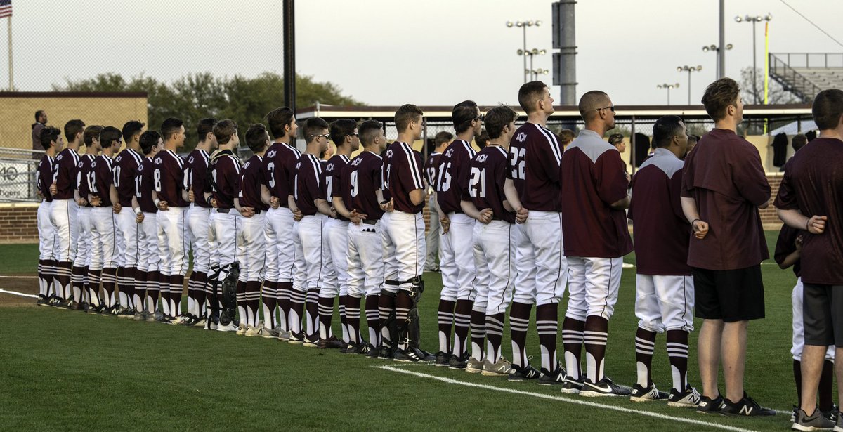 ConsolBaseball's tweet photo. IT'S GAME DAY!

🆚️ Rudder
🕖 7:00
🏟 Tiger Field
💻 https://t.co/2iulxDQrUJ
🎫 Students are FREE with ID!
1st Pitch by Scott Cook - REC

Follow @DanielJPughJr on our Instagram @consolbaseball during his day leading up to the game! https://t.co/DNknuPVEWR