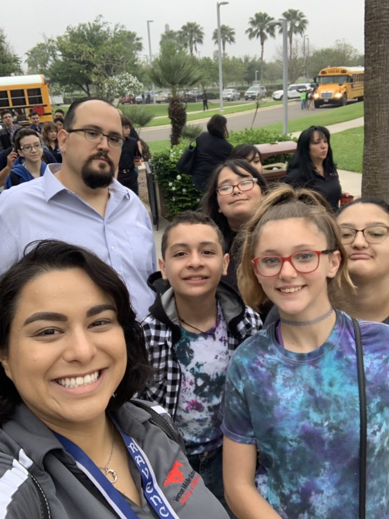 IlcVernon's tweet photo. #sbs conference!! Ready to learn! @HcisdVernonMS #HCISDproud https://t.co/SpGQw0Lxcw