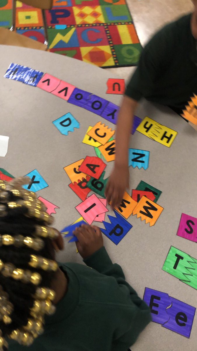 MsStearnsESCS's tweet photo. Matching our upper and lowercase letters 👌🏽 @SchoolEastside https://t.co/xY0G5rF6Gu