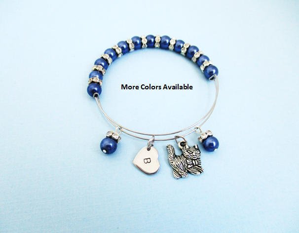 gaudreau_louise's tweet photo. A beautiful monogram kitten expandable charm bracelet! #MonogramGifts #PersonalizedBracelet #MonogramBracelet #PersonalizedGifts #jewelry #bracelet #daughterbirthdaygift #daughterchristmasgift #girlsjewelry #pearljewelry #charmbracelet #catloverjewelry https://t.co/zKMTOVcN4O https://t.co/yEU3W3quU7