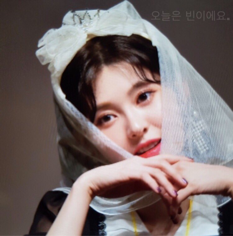 bincos0713's tweet photo. 190405 동자아트홀 팬싸 예빈 프리뷰

😍😍😍

#DIA #다이아 #백예빈 #예빈 #Yebin @dia_official #우와 #WOOWA https://t.co/xGHenxCIee