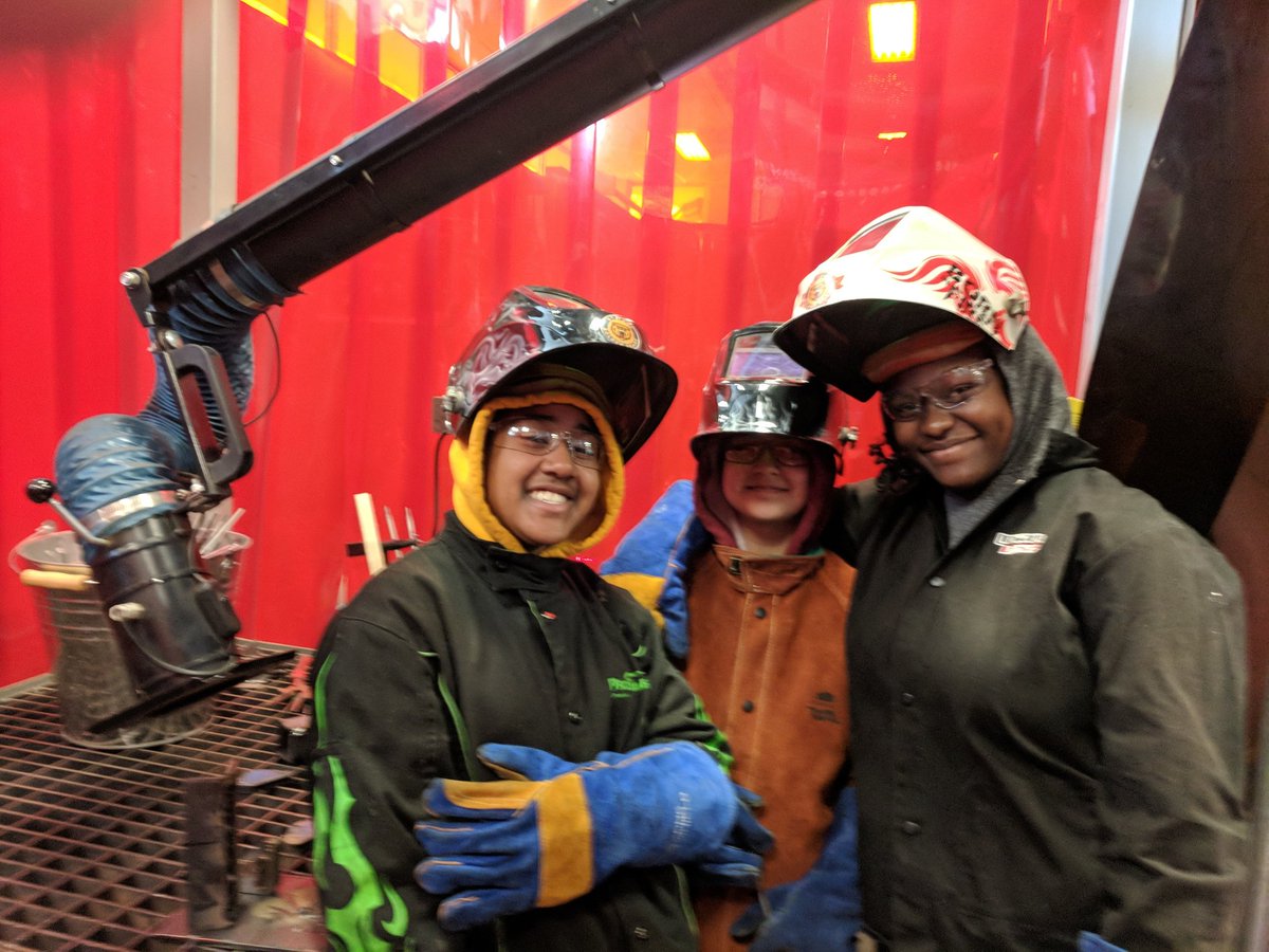 OCSBSkilledLife's tweet image. @StPaulOCSB #OCSBTechEdge!  Welding skills - #futureready!