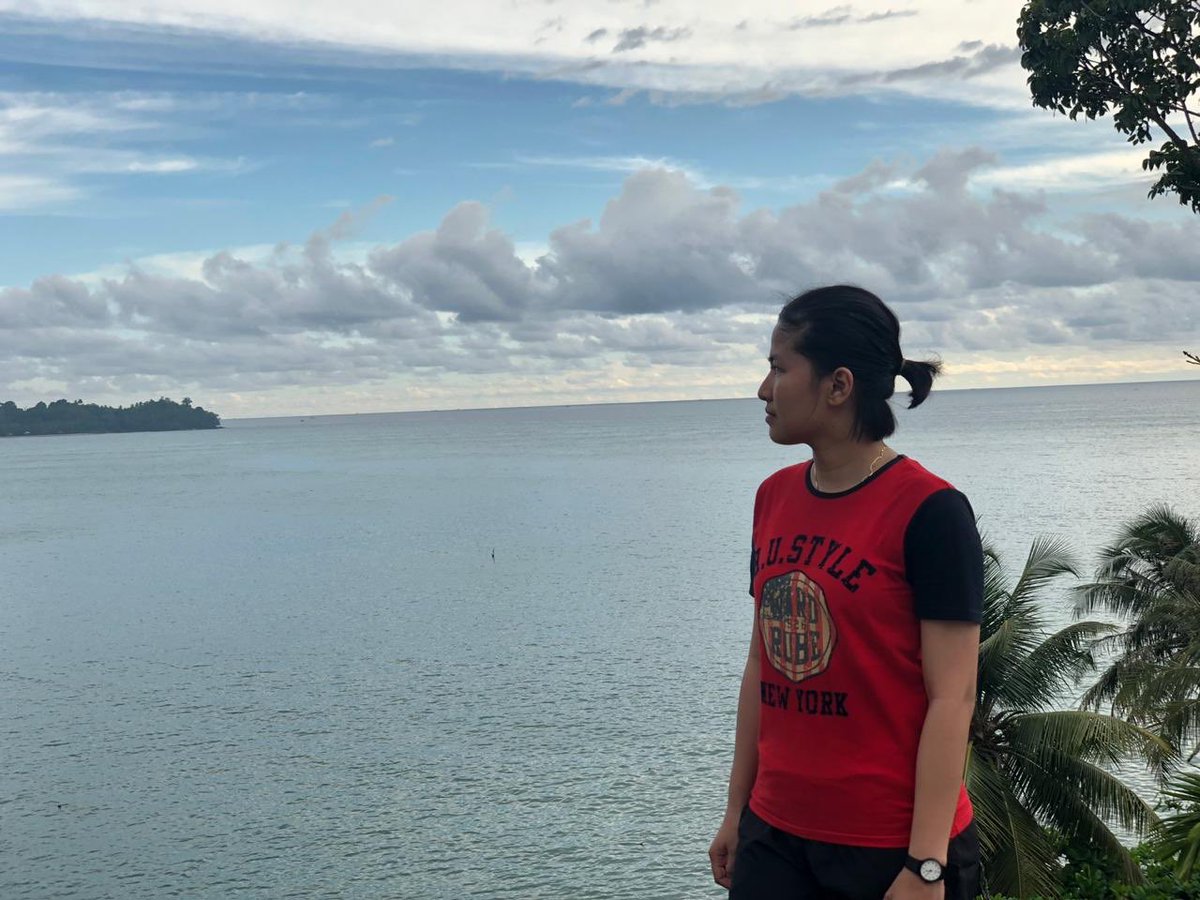 gue1808's tweet photo. 💙☀️ https://t.co/TgCxSPbOVS