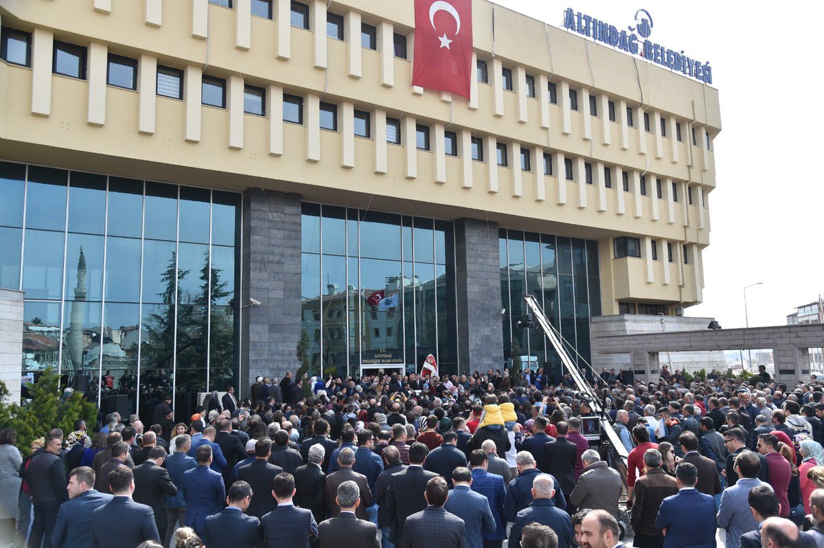 asimbalci's tweet photo. Bismillah deyip göreve başladık. Bu güzel günde bizi yalnız bırakmayan Milletvekillerimize, Ak Parti ve MHP ilçe Başkanları ve teşkilatlarına, hemşehrilerimize gönülden teşekkür ediyoruz.
#MemleketİşiGönülİşi 
#ÖnceMilletÖnceMemleket 
#GönülBelediyeciliği 
#BelediyeİşiGönülİşi https://t.co/eRu2Izzp2w
