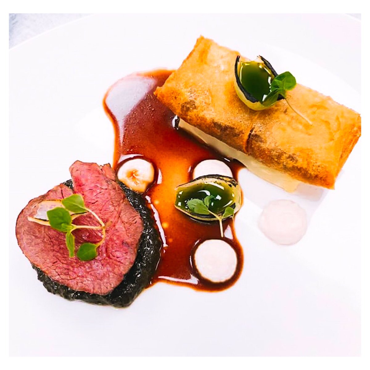 chandco's tweet photo. That's the first week of April out of the way! Let's wrap it up with our #CHCODoTW with 🐑 Vs 🐖 showdown. RT for Marcus Monkhouse's seasonal lamb dish or Like for @ben_gsinclair pork and apple dish 🍏

#FridayTreat https://t.co/g4iAJIvSak