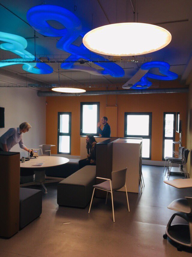 perrlemrr's tweet photo. Visite inspirante des espaces #ADICODE #URBAWOOD cet après-midi avant le départ en week-end - conclusion : penser à l’expérience recherchée pour déterminer le type d’espaces à mettre à disposition, et exploiter les plafonds ;) @bibcoline @ScPoLille https://t.co/AEpi6pOImp