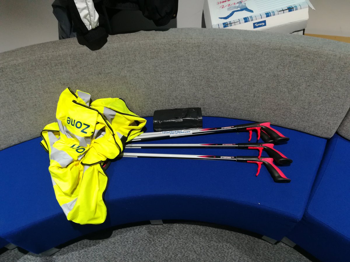 efc_bluemile's tweet photo. We're all ready for the #SweeperZone with @MerPolWaltonLn today! #EFCmatchday #BlueMile https://t.co/hi2Q5pesBy