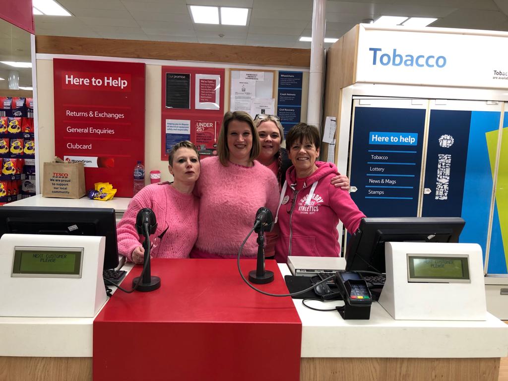 Tesco Amersham turns pink for <a href="/CR_UK/">Cancer Research UK</a>  💗