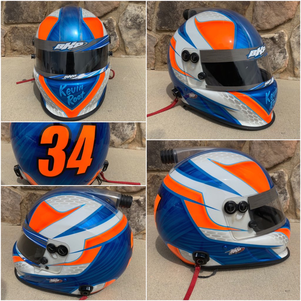 BKPART's tweet photo. Any NY Sport Mod 602 racers on here? This @SimpsonRacing lid is for racer Kevin Root. Came out super cool 😎. #modified #sportmod #helmetpaint https://t.co/WqLRDx2ebn