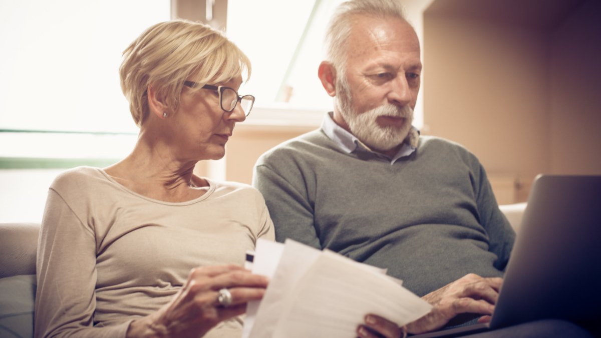 Onward_Homes's tweet photo. Are you in a mixed age couple (where one person is of State Pension age and the other isn’t)? Your #benefits are changing from 15 May, which could see you lose out on over £700 a year. 

Check what you're entitled to before the new rules come into force 👉 https://t.co/baRzlLjZet https://t.co/IrCNqyhOLk