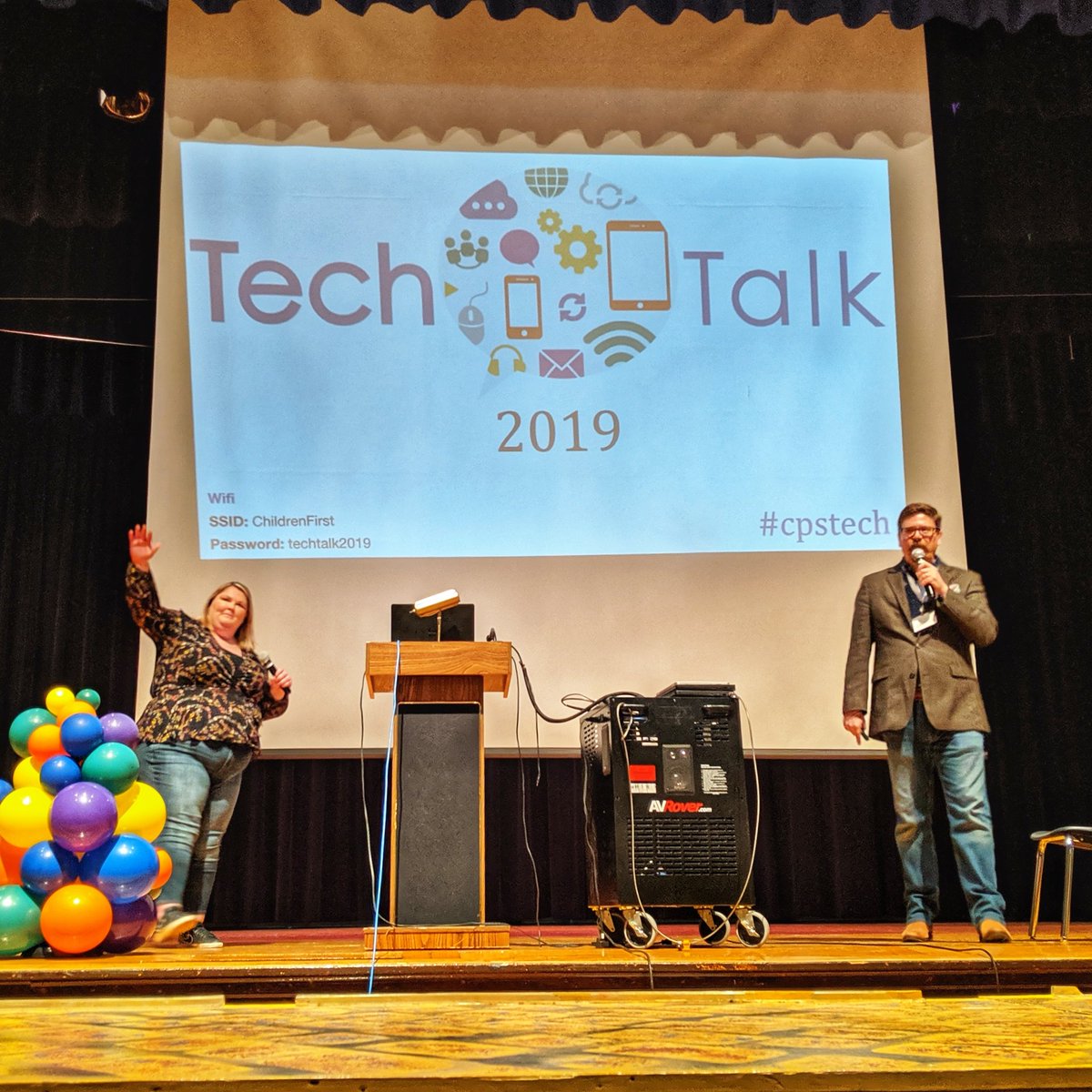 brittonp's tweet image. One of my favorite days: @ChiPubSchools Tech Talk! Awesome day of learning and sharing. 🤩 Great work @rcarroll2003 @jesse_c_s 🌟🌟🌟🌟#cpstech #cpsgoogle #GoogleEDU