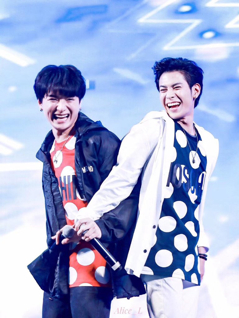 perayaFUNV's tweet photo. peraya！GO！GO！GO！
❤️❤️❤️@stjinx_maya @kristtps 
#จักรวาลของคริสสิง 
#PerayaForKristSingto https://t.co/3nf4rTFY8g